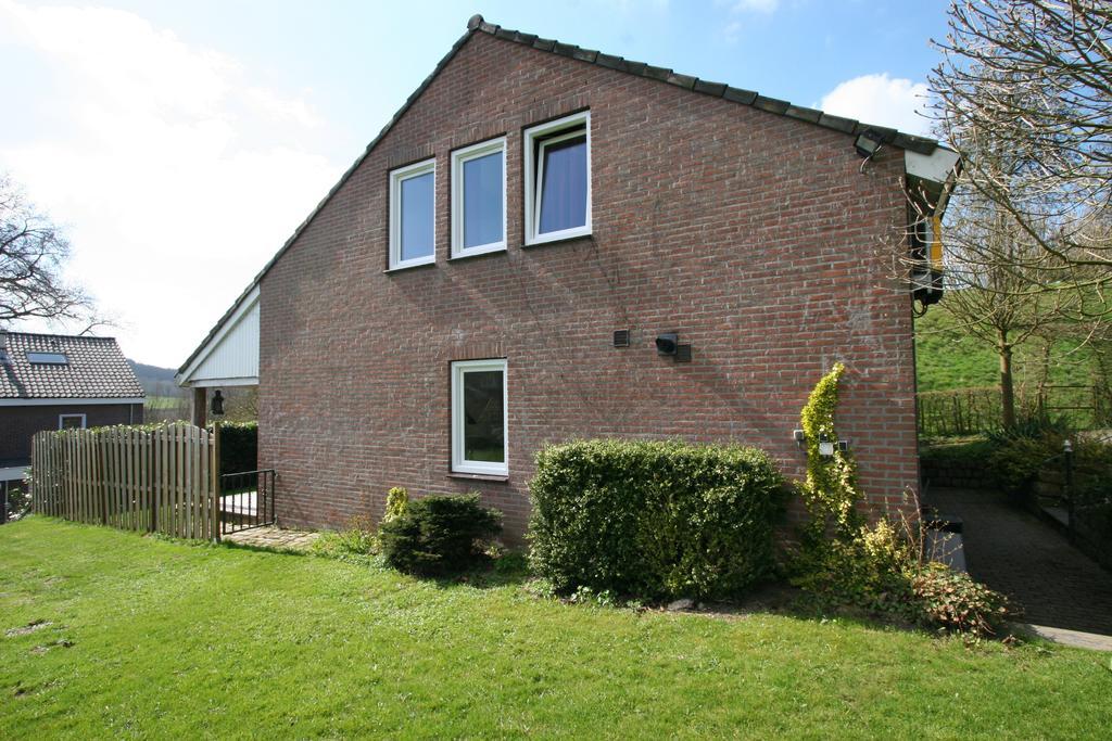 Gulpdal Vakantiewoningen. Gulpen Camera foto